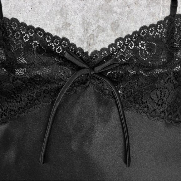 Morgan Taylor Intimates Black Satin Lace Teddy/Nightie sz M - Picture 4 of 5